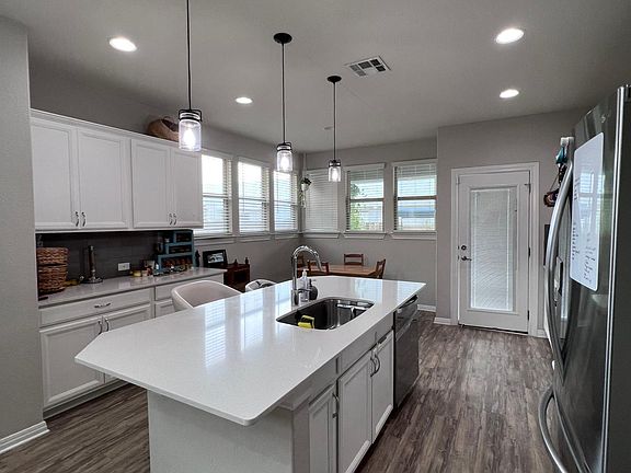 2nd image of 9409 Gynerium Dr