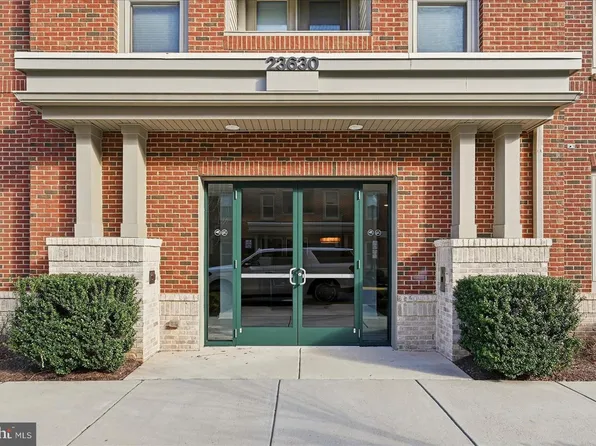 23630 Havelock Walk Ter Unit 305, Ashburn, VA 20148