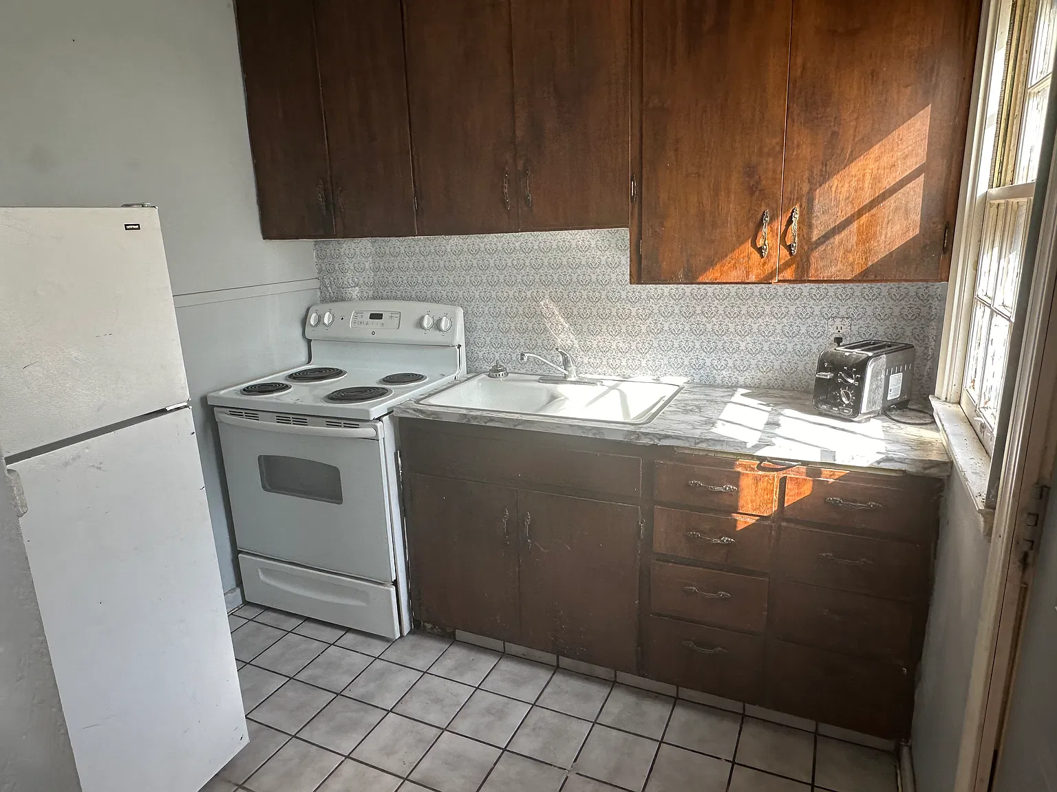 2 bed, 1200 sqft, $875 — Photo 4