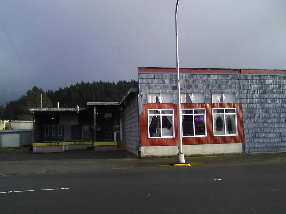 2nd image of 404 S Tower Ave