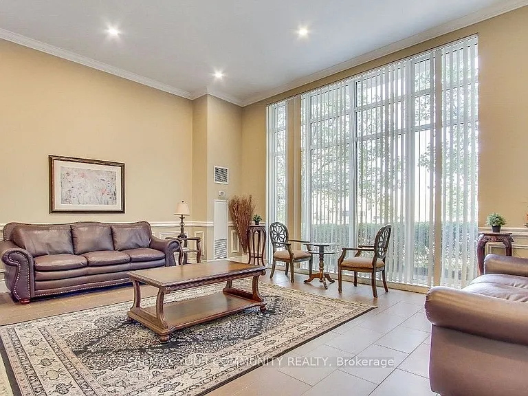 10211 Keele St #211 — Photo 21