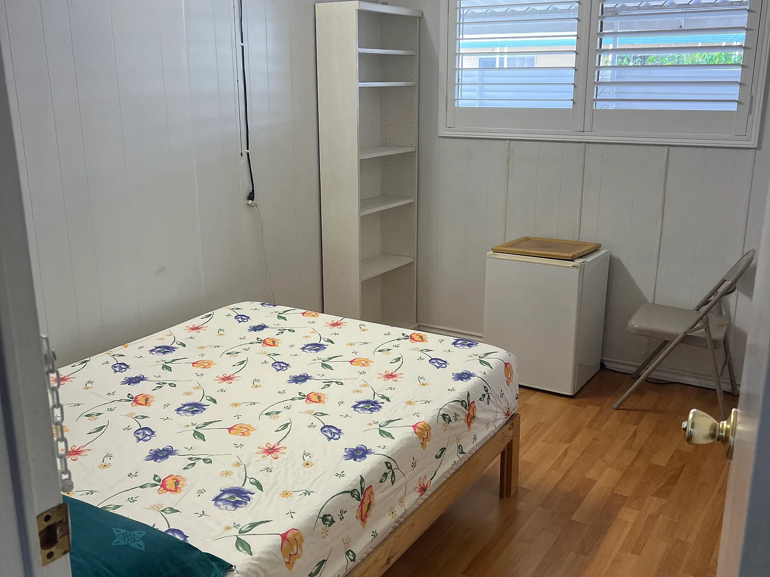 1 bed, 1400 sqft, $1,000 — Photo 3