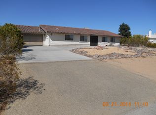 16147 Wintun Rd, Apple Valley, CA 92307