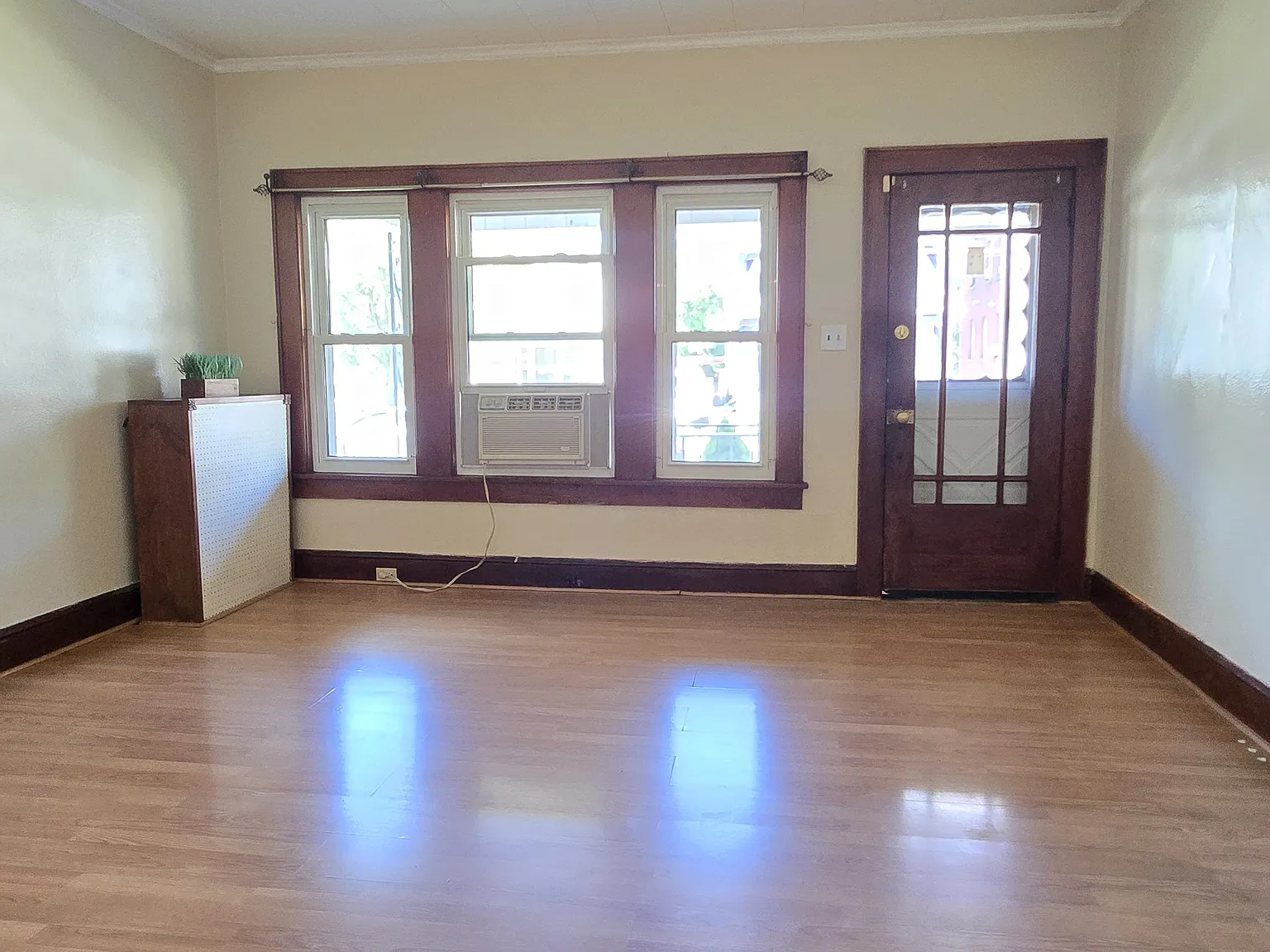 3 bed, 1199 sqft, $1,425 — Photo 2