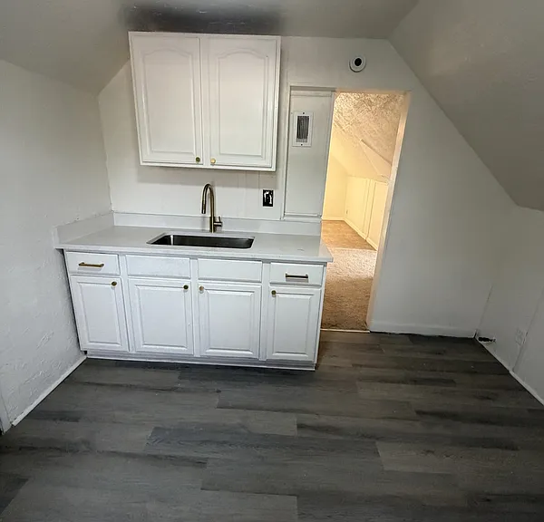4345 W 48th St — Photo 17