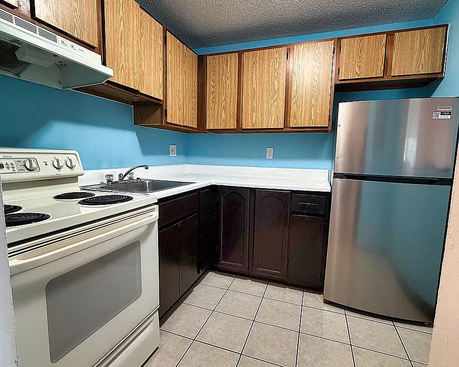 1st image of 75 Scotch Pond Pl #U32