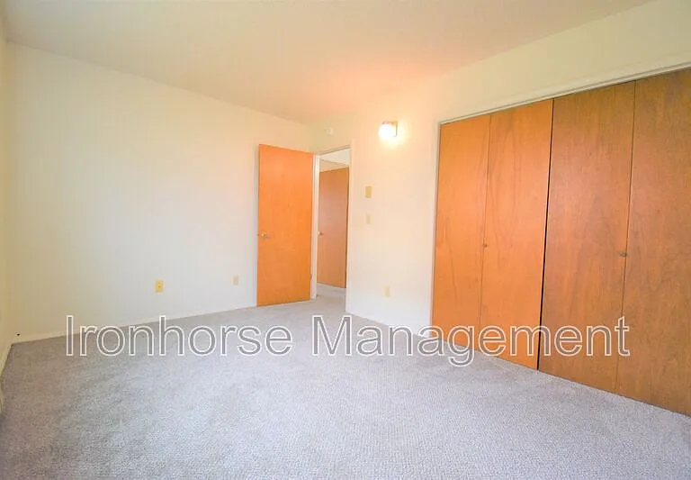 809 W Villard St #45 — Photo 11
