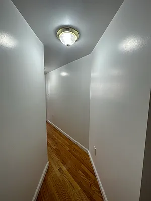 Rented by Peter R. Hungerford, LREB | media 27