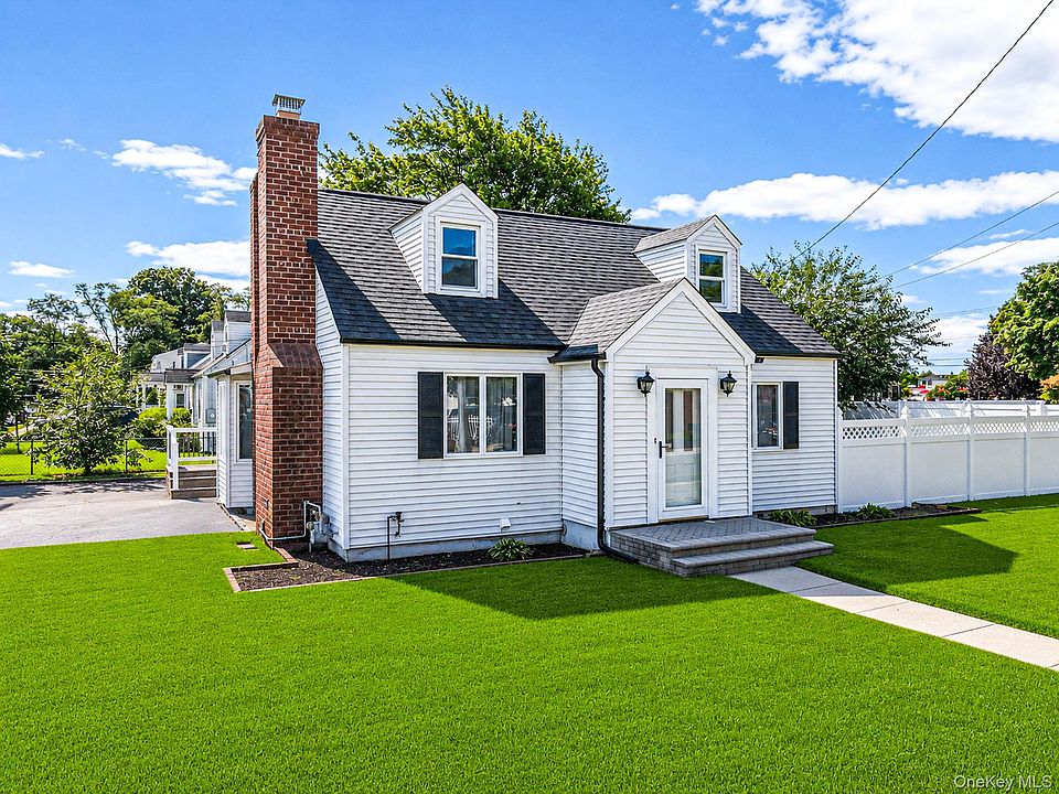 1st image of 2384 Cambridge Street
