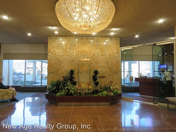 2nd image of 3600 Conshohocken Ave APT 403A