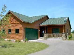 12536 Old Orchard Trl, Kewadin, MI 49648