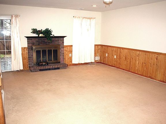 Lower Level - Private Space w bathroom