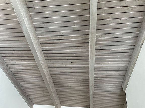 Exposed high ceiling 