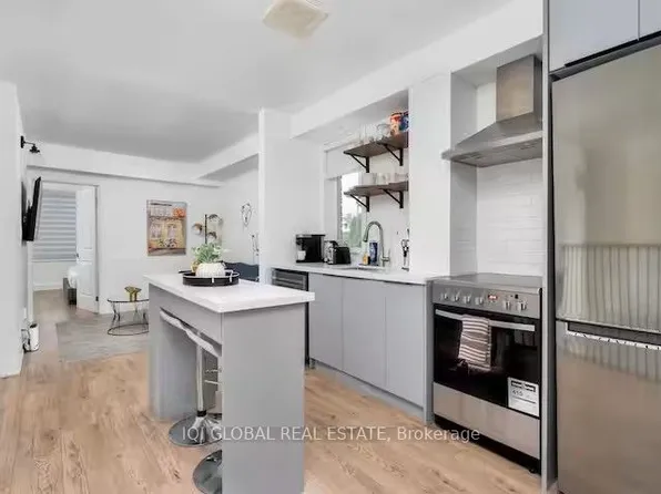 525 Ossington Ave, Toronto, ON