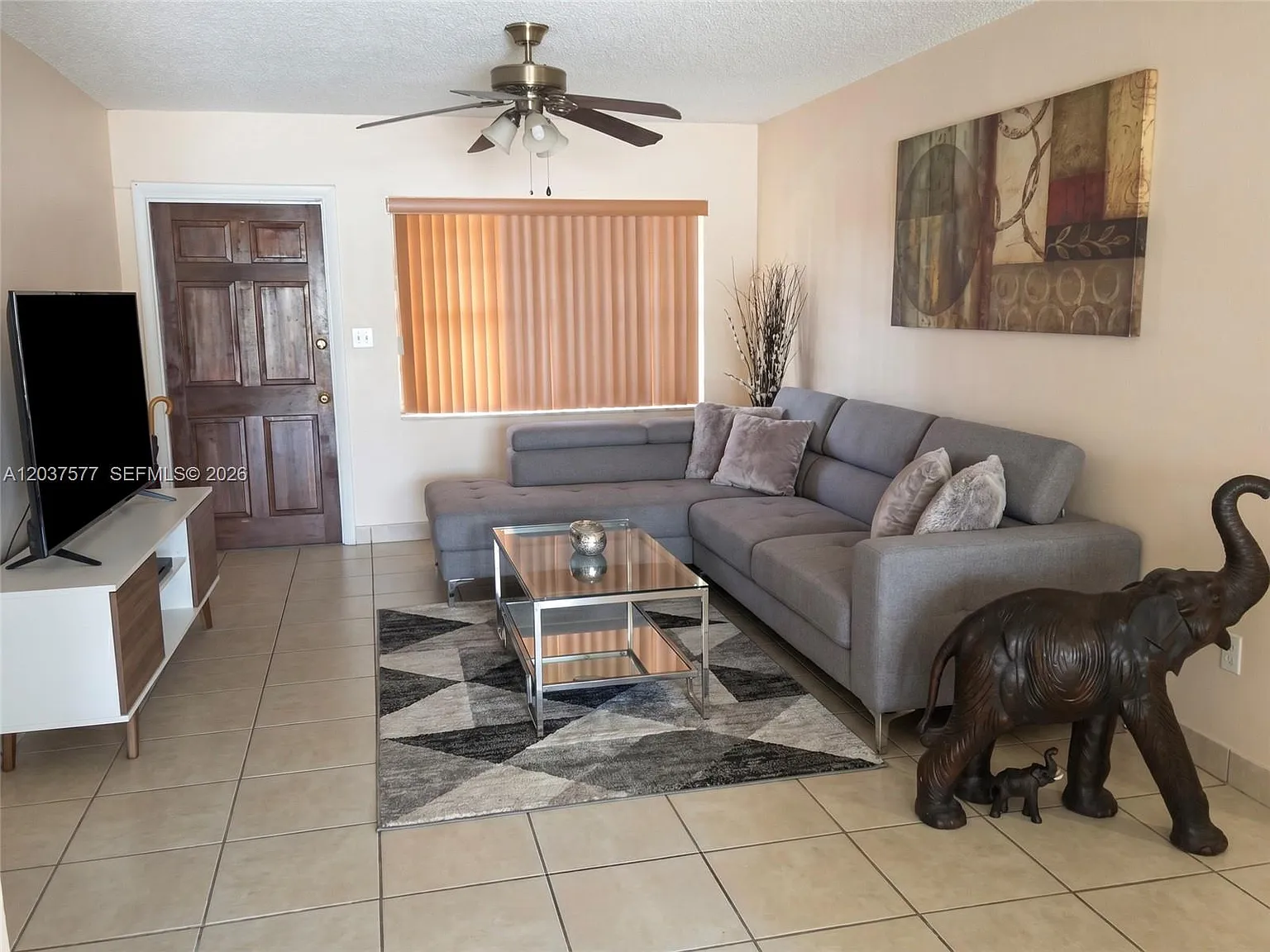 3 bed, 2.0 bath, $2,900 — Photo 2