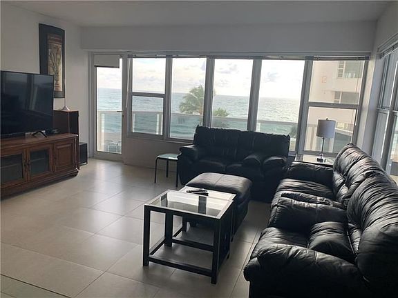 5th image of 3700 Galt Ocean Dr APT 410
