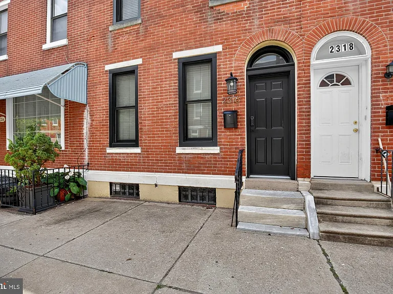2316 Christian St — Photo 29