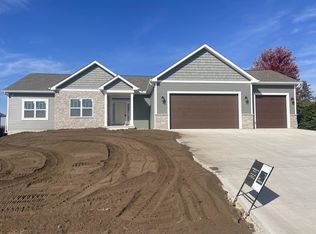 3066 Claire Ct, Janesville, WI 53548