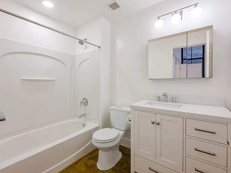916 G St NW #306 — Photo 9