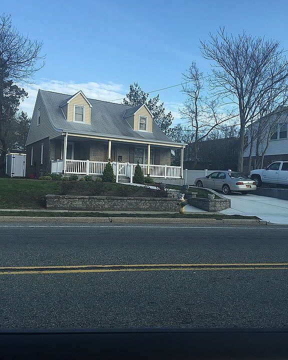 2nd image of 35 N Long Beach Rd