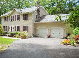 257 Tom Swamp Rd, Petersham, MA 01366