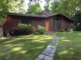 329 Closson Rd, Glenville, NY 12302