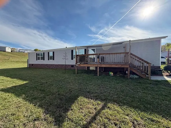 25 Brown Bear Path, Staunton, VA 24401