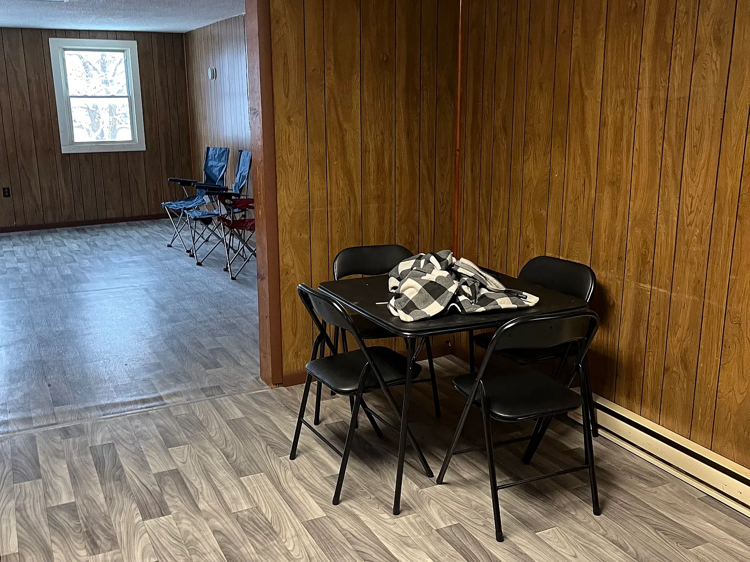 2 bed, 1000 sqft, $1,100 — Photo 2