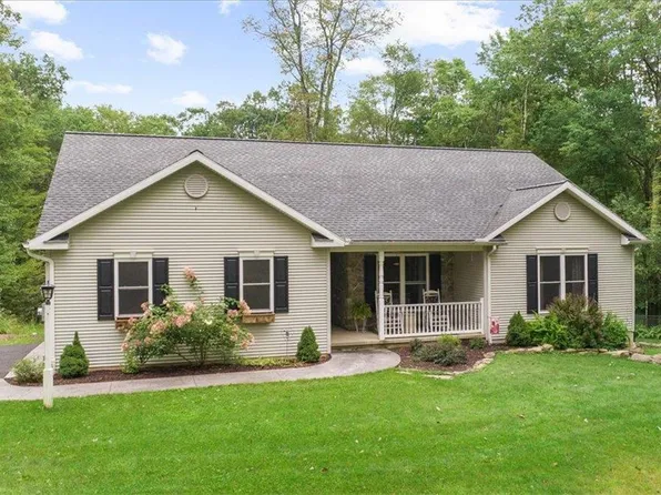 2 Jaskiewicz Way, White Haven, PA 18661