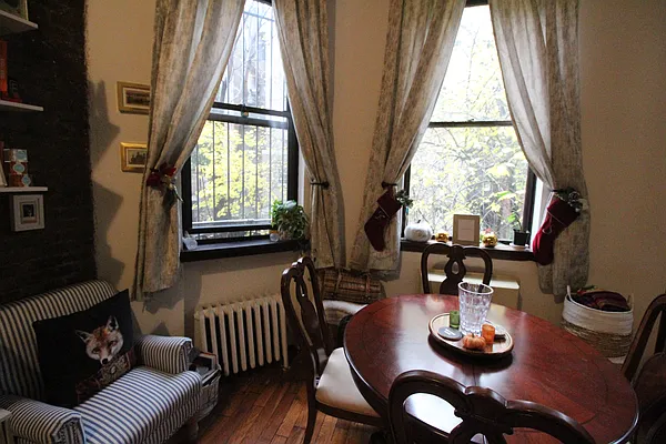 Rented by Luxor Homes & Investment Realty | media 27