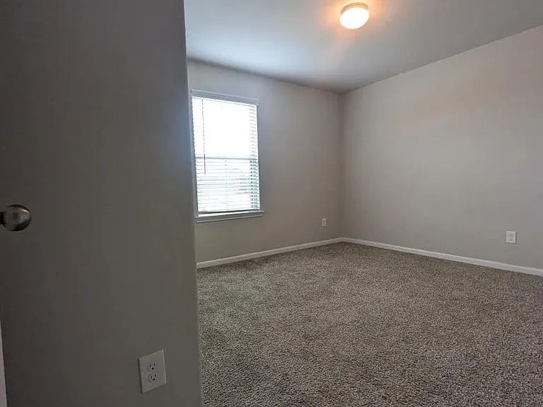 3518 Windham Way — Photo 4