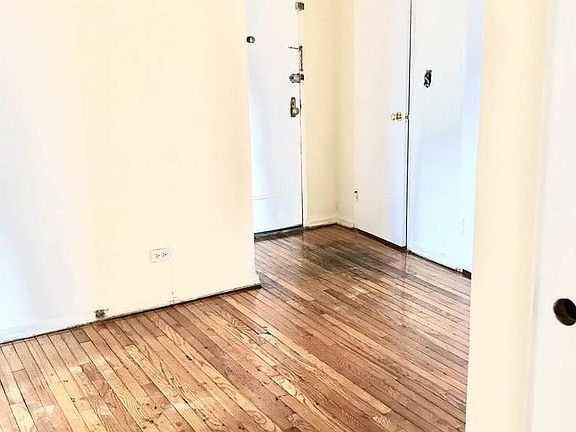5th image of 2215 Cruger Ave APT 6A