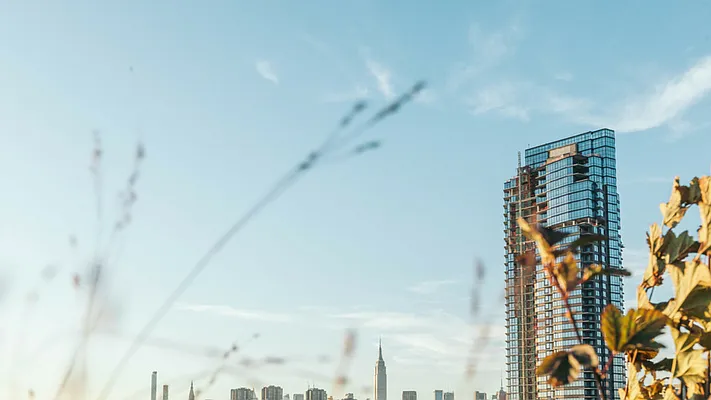 Rented by Nooklyn NYC LLC | media 43