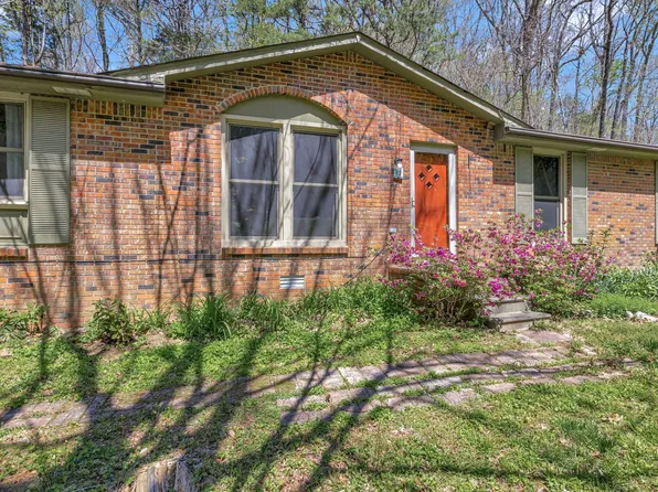1009 Paint Pony Trl, Pegram, TN 37143