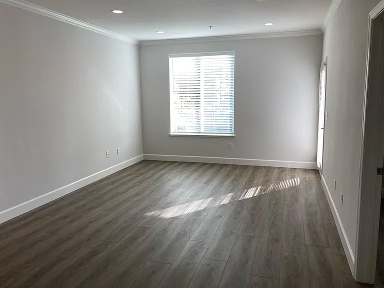 801 S Winchester Blvd #2100 — Photo 8