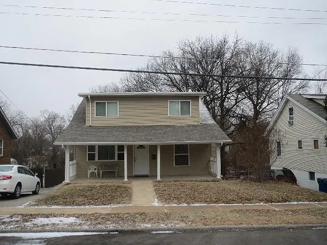 9231 Argyle Ave photo 1