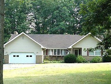 1st image of 370 Raymond Ave