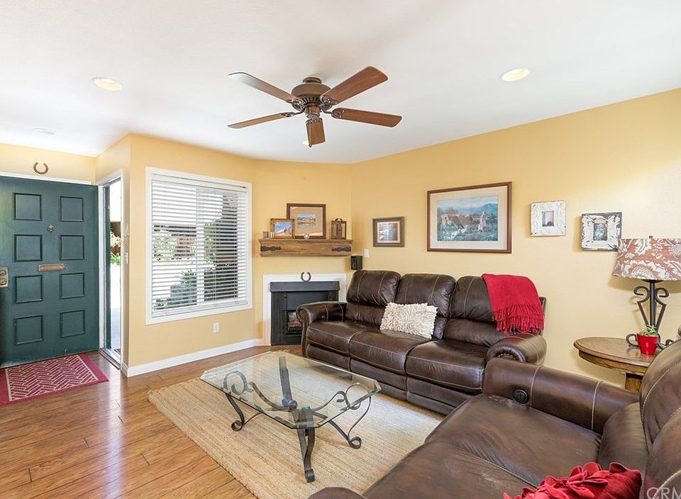 1st image of 3634 1/2 Newton St