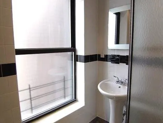 Rented by R New York | media 30