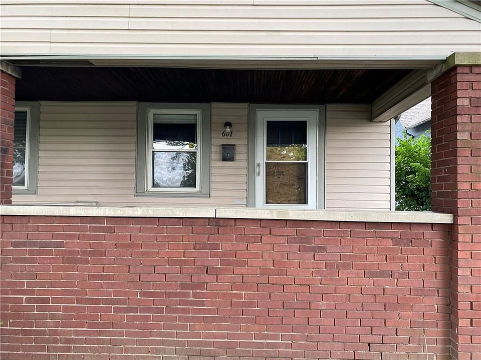 1st image of 607 N Sherman Dr