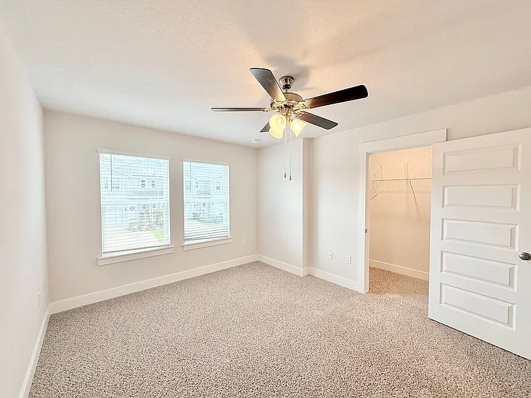 9620 Nature Creek Blvd — Photo 6