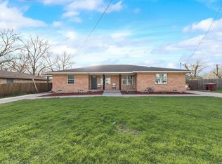 913 Live Oak St #A, Royse City, TX 75189