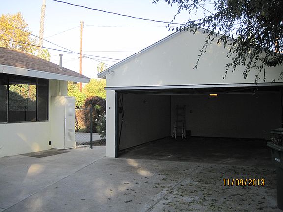 2nd image of 5726 Colbath Ave