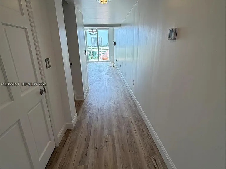 3000 NE 188th St #707 — Photo 11