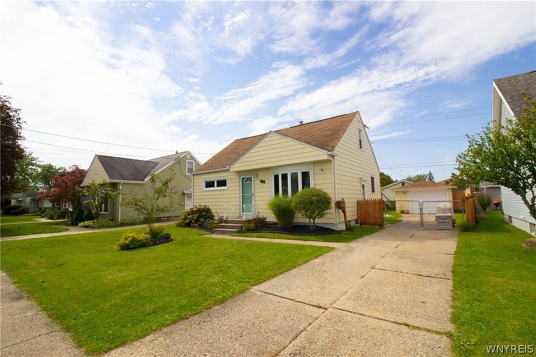 126 Standard Pkwy, Cheektowaga, NY 14227 Zillow