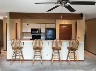 2067 Woods Ln UNIT 18, Petoskey, MI 49770