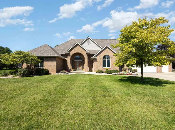 5312 Oakbrook Dr, Saginaw, MI 48603