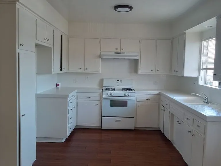 8190 Wheeler Ave — Photo 1