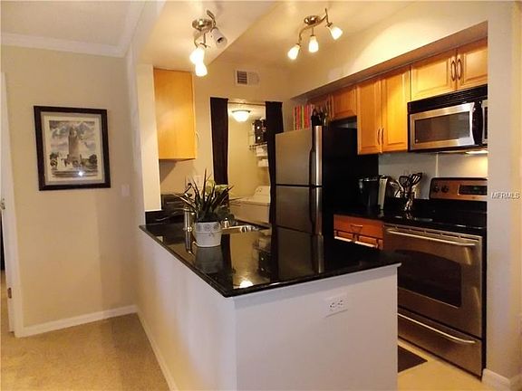 Completely updated kitchen - bright and open