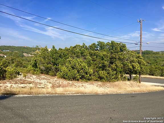 5th image of 1103 Zenia Ln